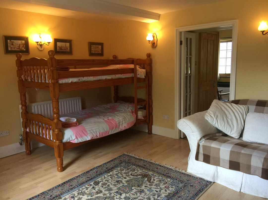Belhuish FarmHouse B&B主图
