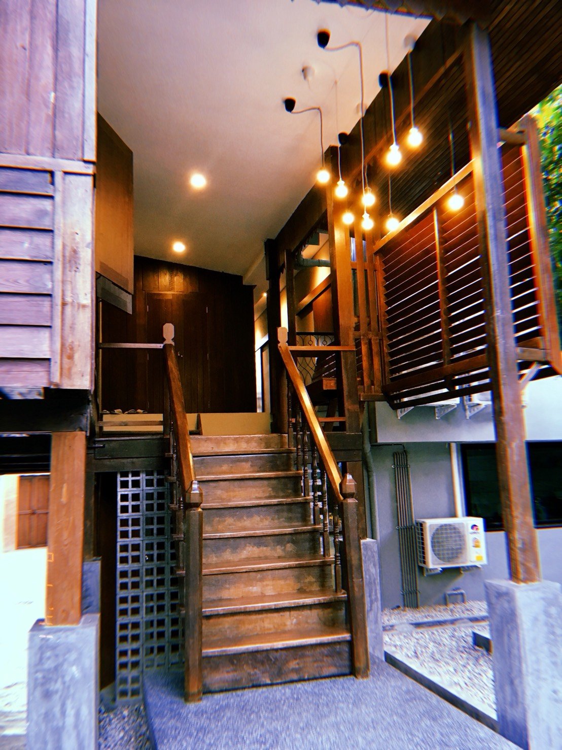 The Hommtel-官方