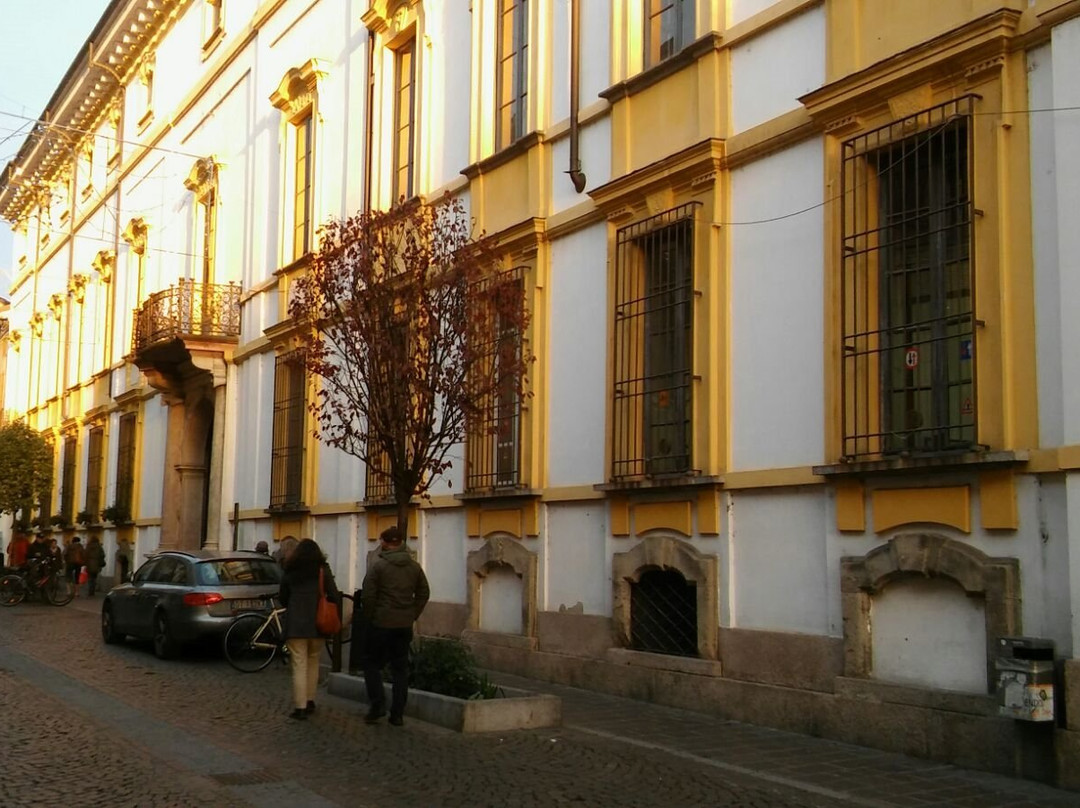 Palazzo Barni-洛迪必去景点