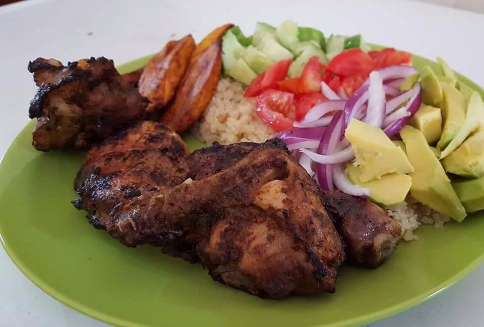 利比里亚餐馆和美食-Evelyn's Cuisine