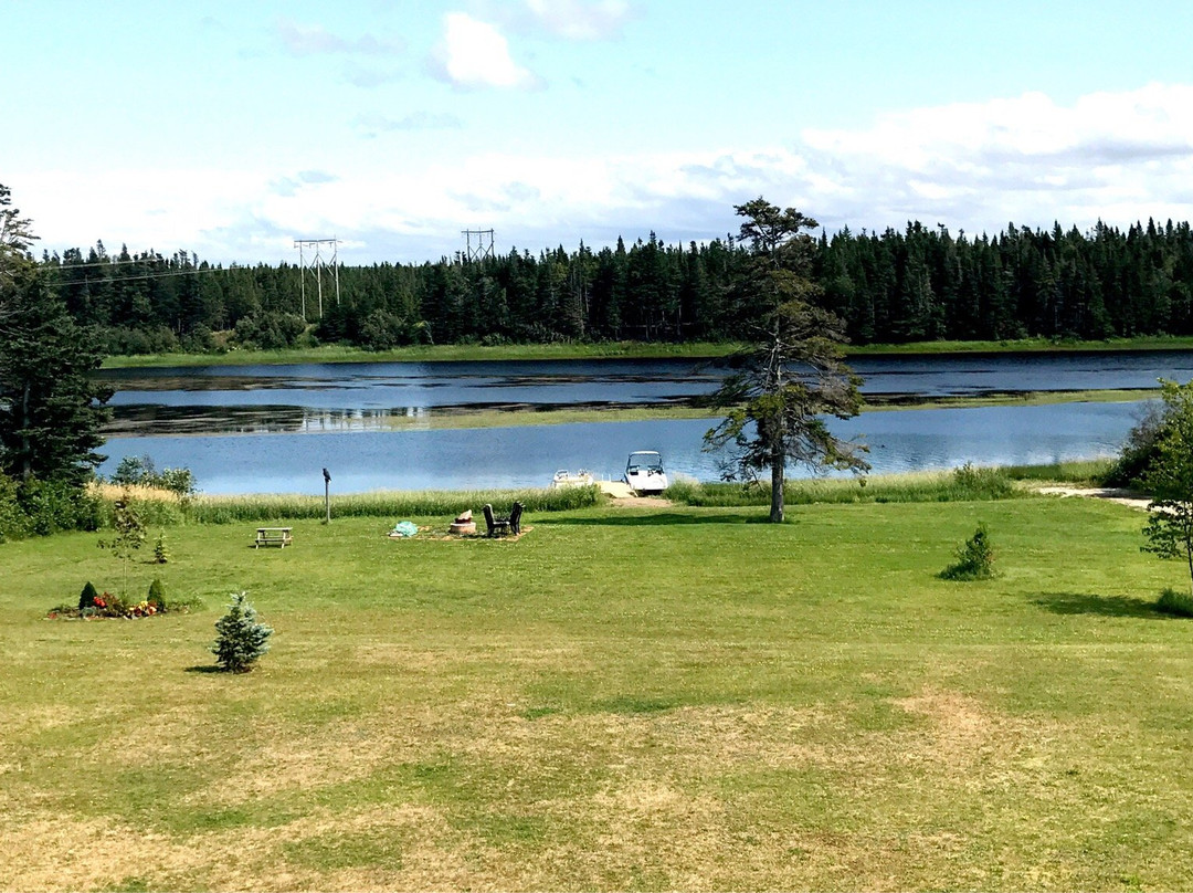 Tranquil Waters Inn主图