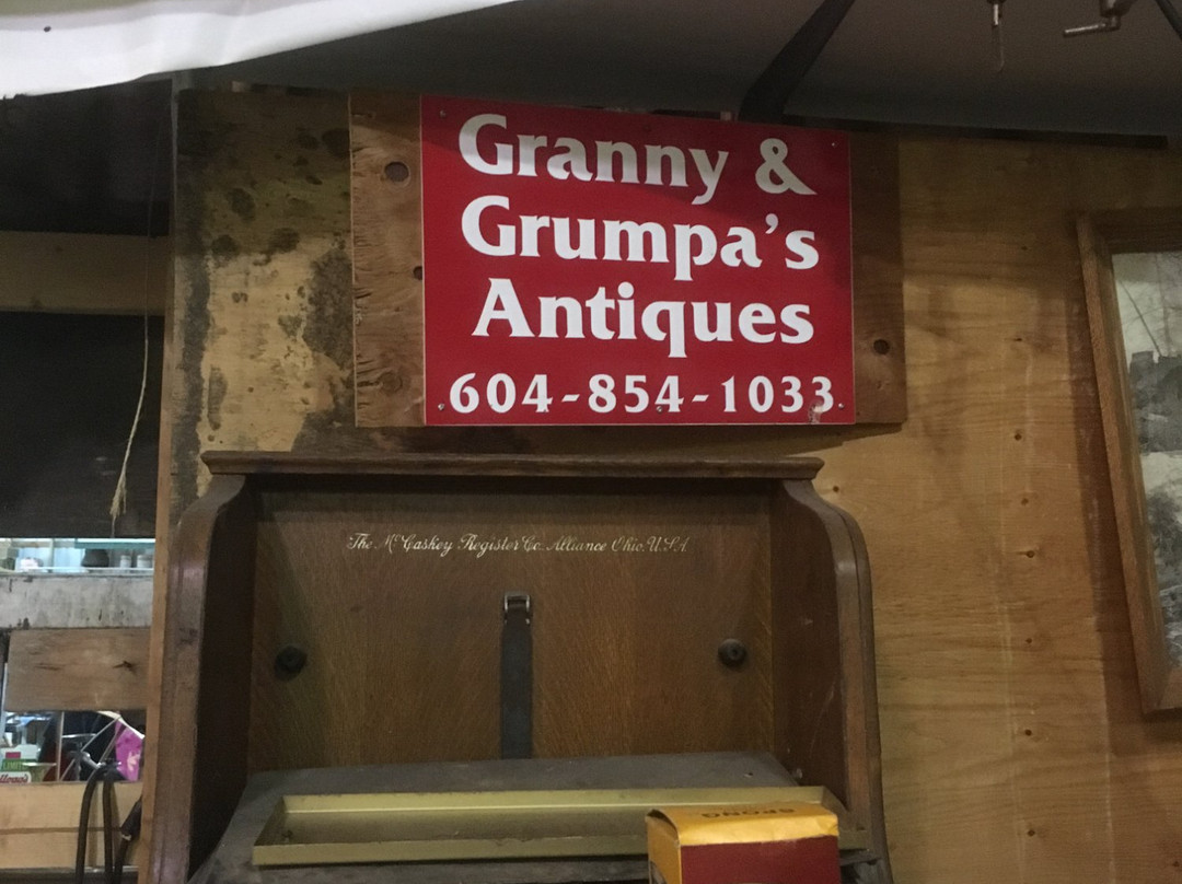 Granny & Grumpa's Antiques-阿伯茨福德必去景点