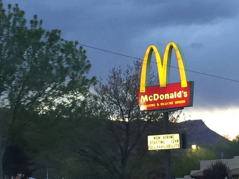 La Sal餐馆和美食-McDonald's