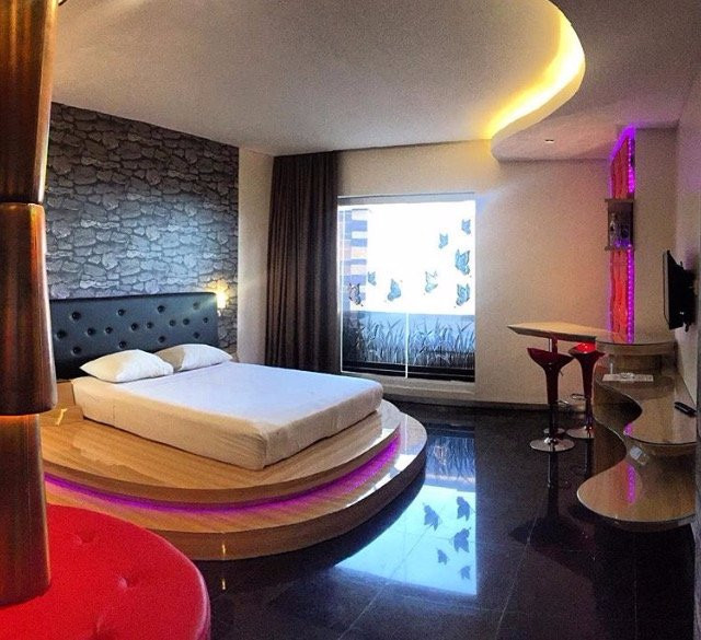 Alam Indah Hotel & Resto主图