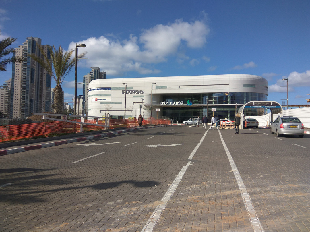 Ir Yamim Mall-Netanya必去景点