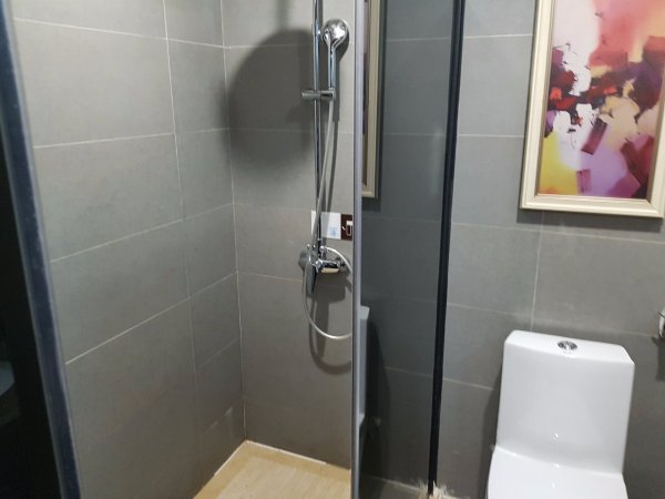 柏高酒店(广州珠江新城暨南大学天河校区店)-浴室