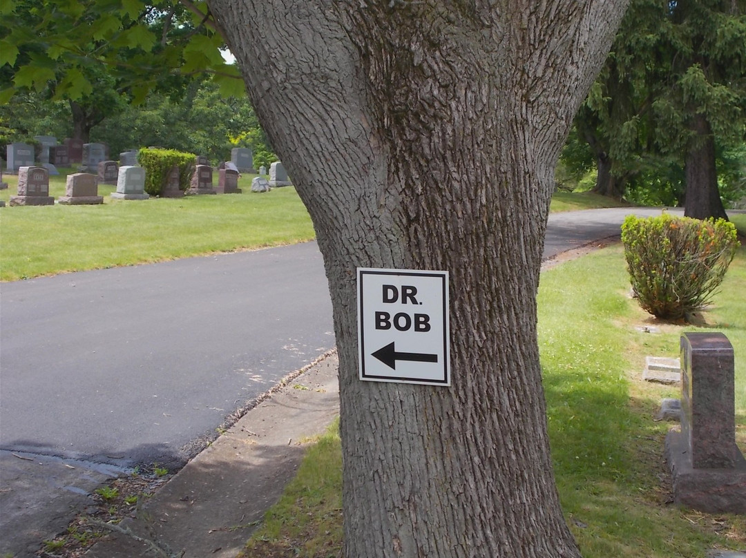 Dr. Bob's Gravesite-阿克伦必去景点