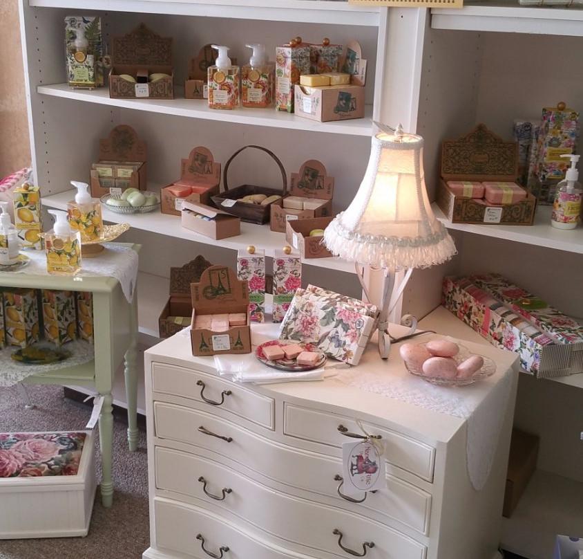 Nancy's Attic-太平洋丛林镇必去景点