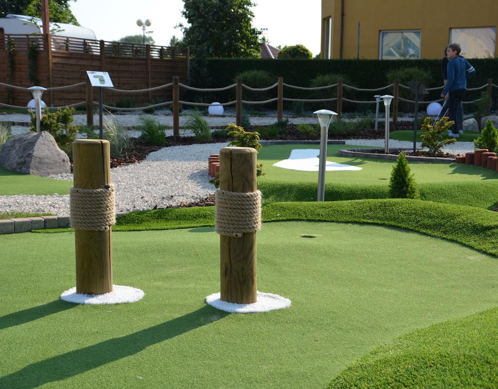 Adventure Golf Park Leba景点图片