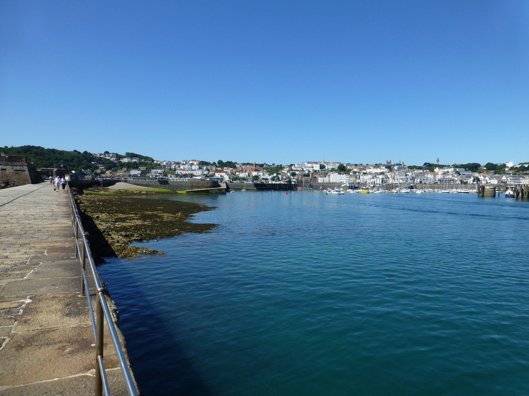 Guernsey Town Walks景点图片