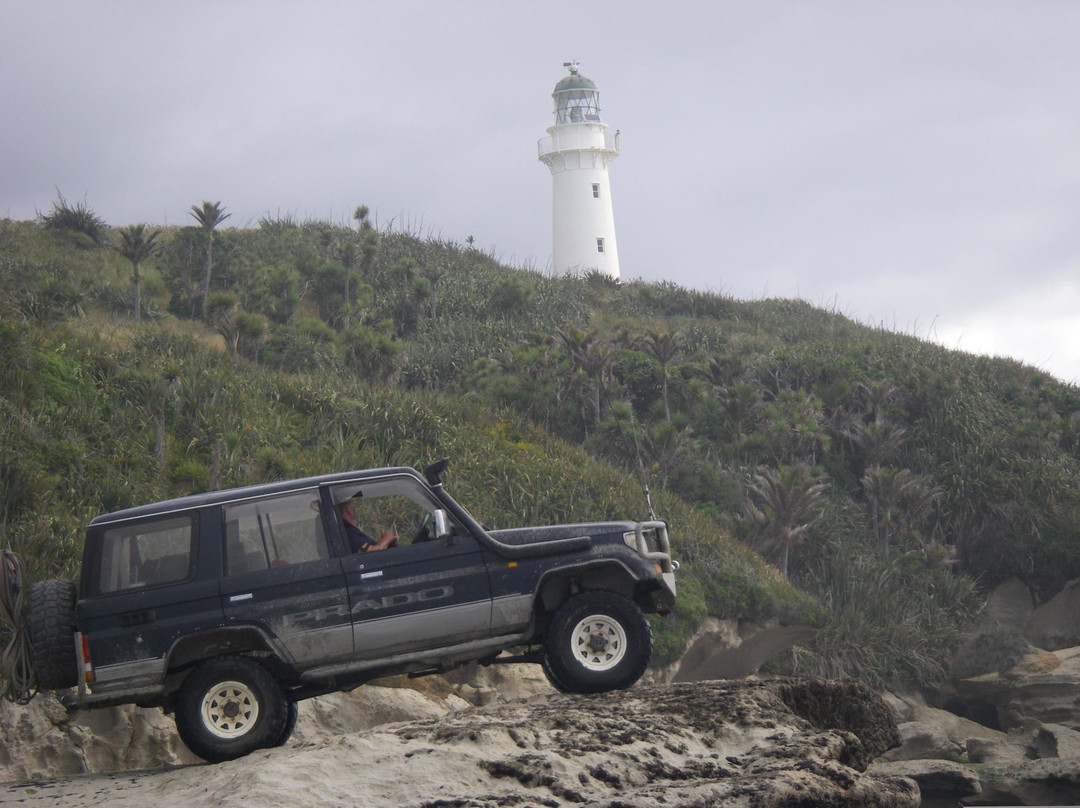 Kahurangi Point Lighthouse景点图片