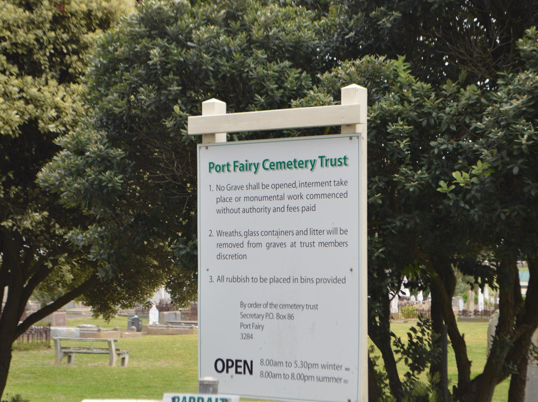 Port Fairy Public Cemetery景点图片