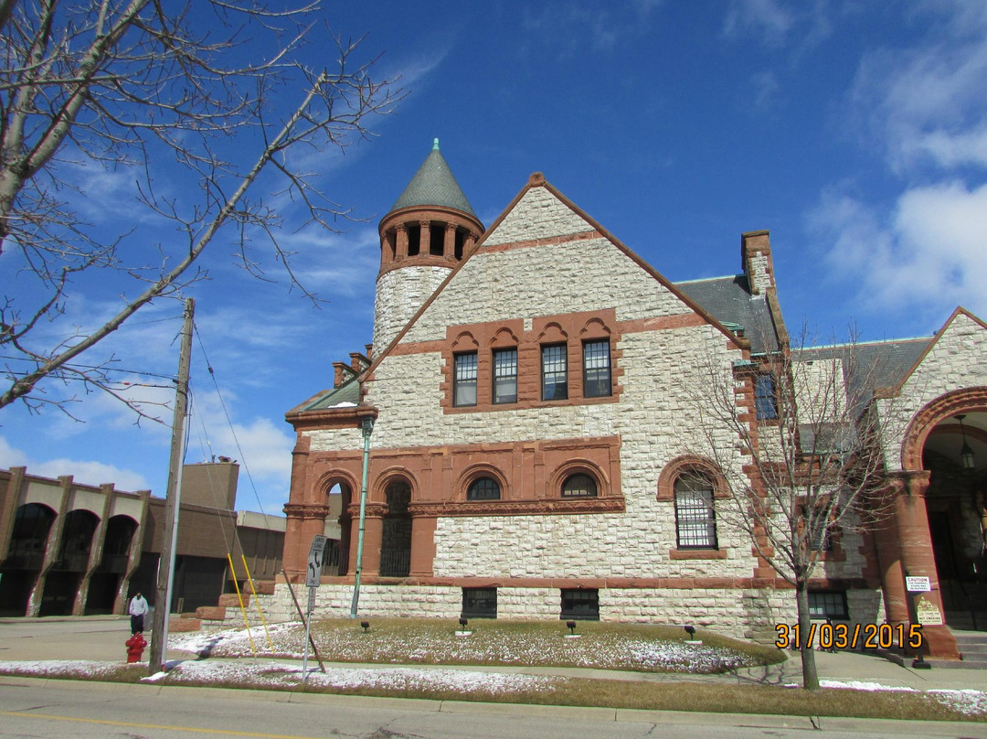 The Hoyt Library-萨吉诺必去景点