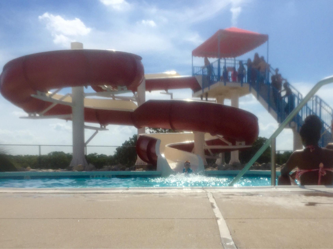 Randol Mill Family Aquatic Center-阿灵顿必去景点