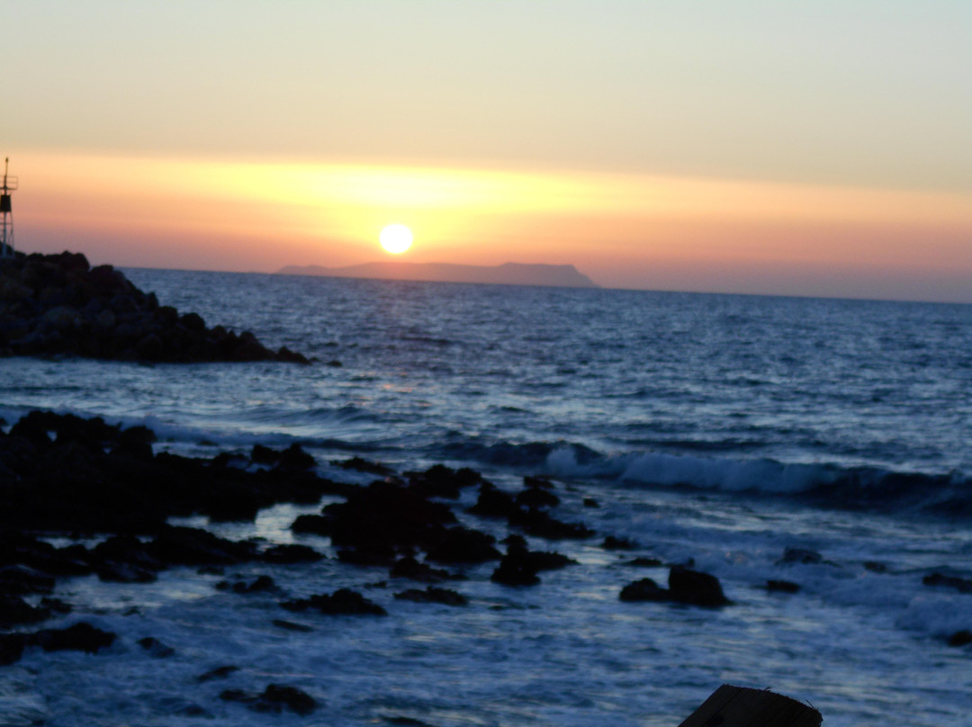 Milatos旅游景点-Sunset Bar