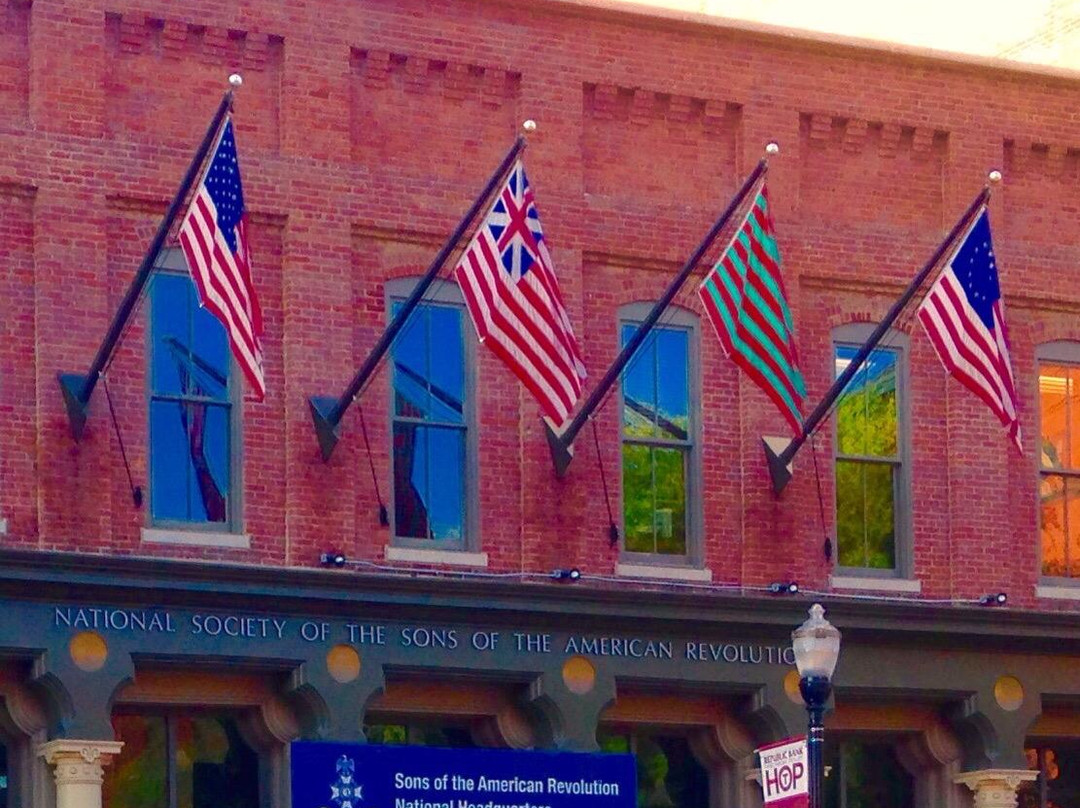 Sons of the American Revolution Genealogical Research Library-路易斯维尔必去景点
