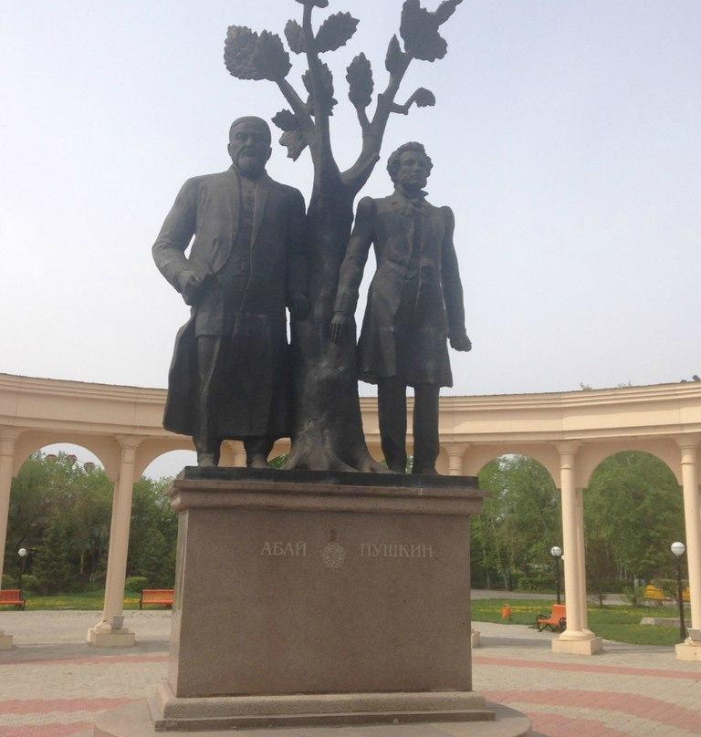 Monument to Pushkin and Abai-Petropavlovsk必去景点