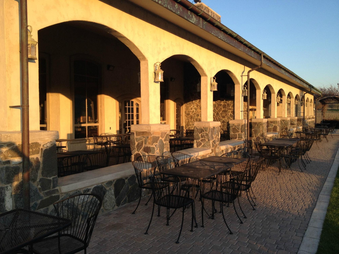 Benton City餐馆和美食-Vineyard Grill