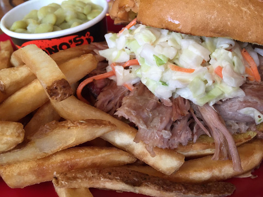 Normandy餐馆和美食-Bono's Pit Bar-B-Q