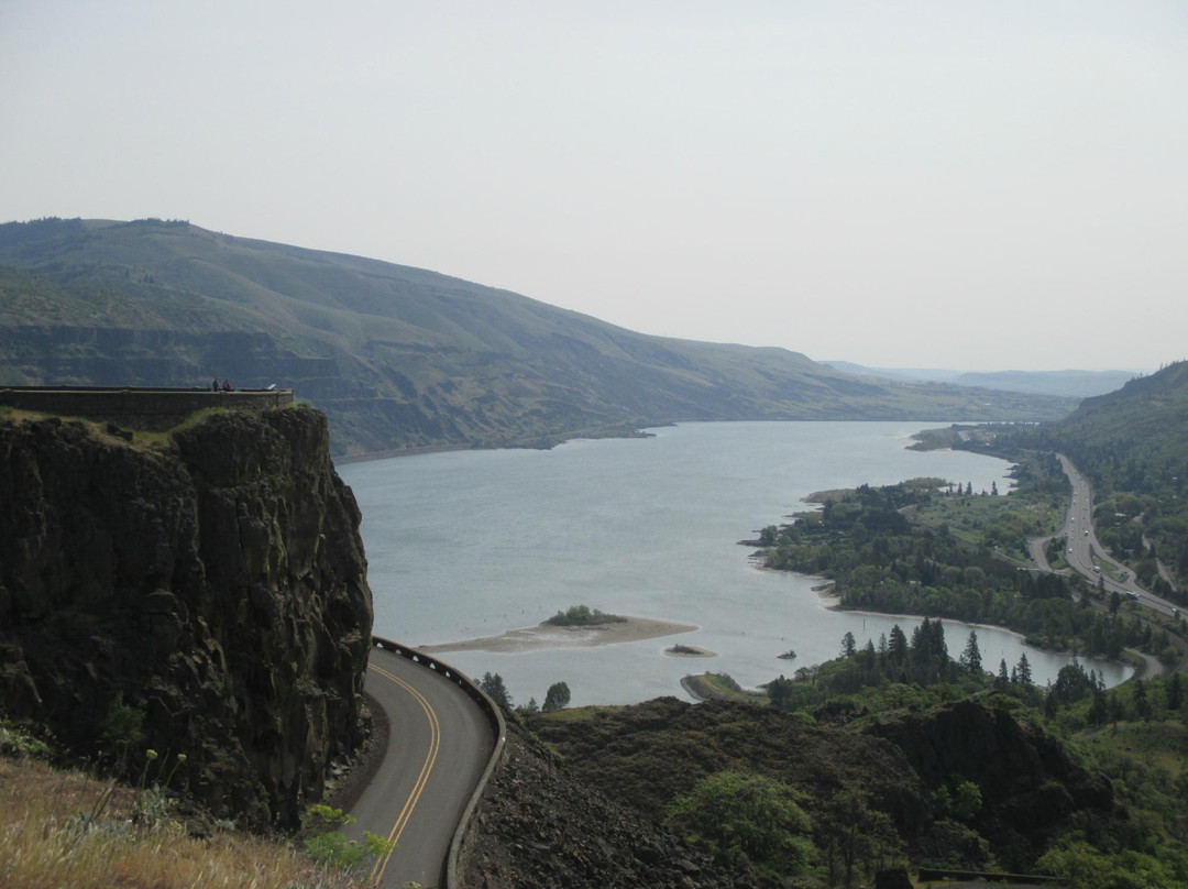 Rowena Crest Viewpoint景点图片