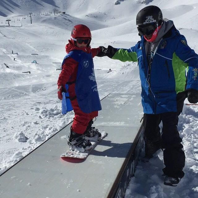 Oneleven Snowboard & Freeski School景点图片