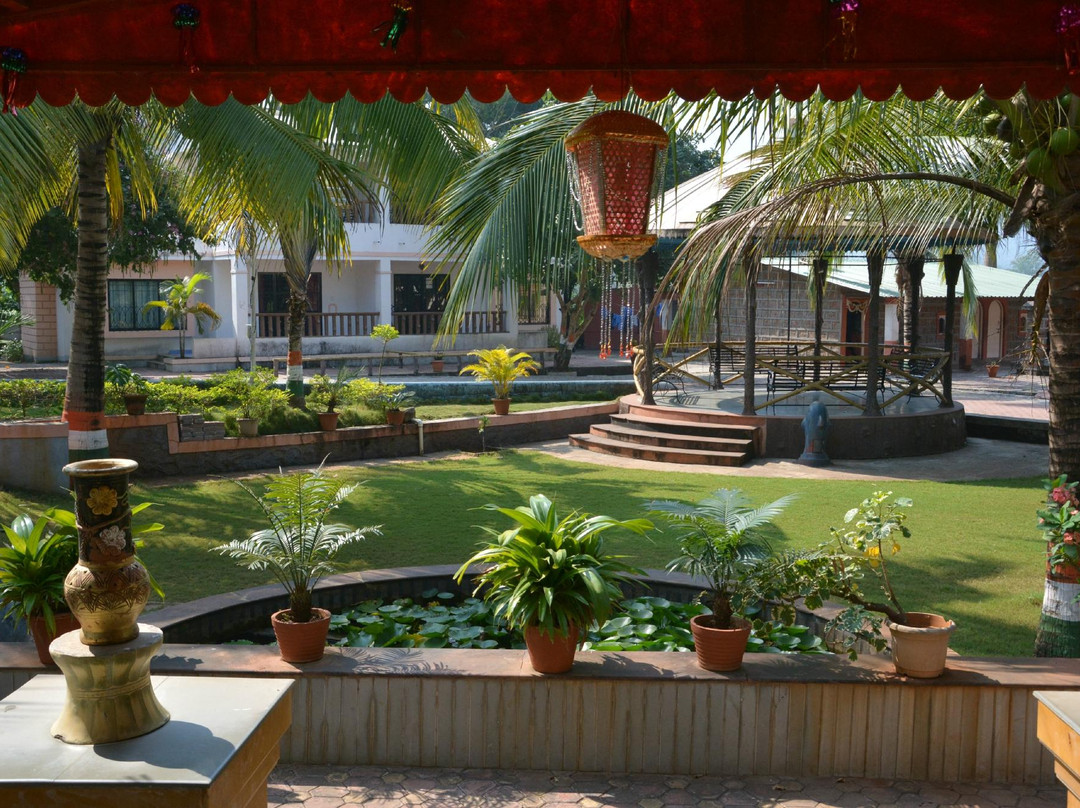 RutuGandh Lakeside Leisure Resort主图