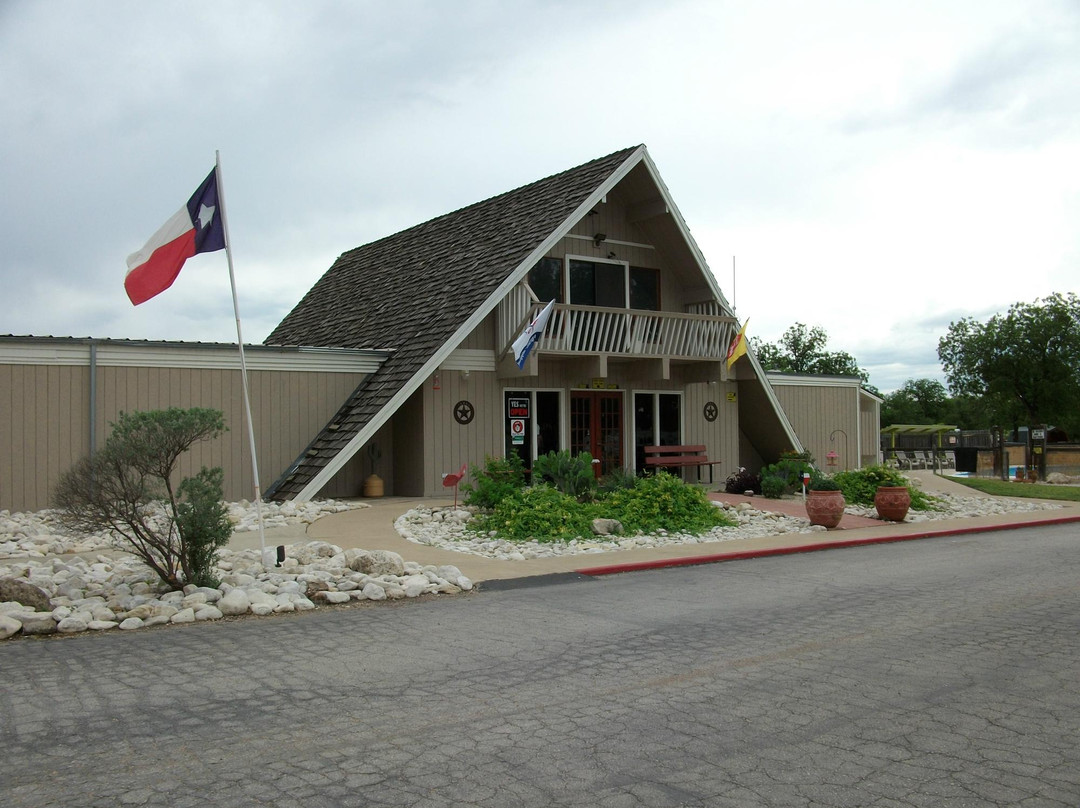North Llano River RV Park - Junction, Texas