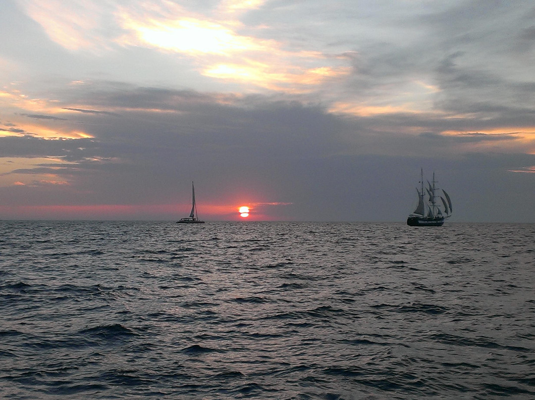 Alex Private Boat Rental-梅加洛克豪略翁必去景点