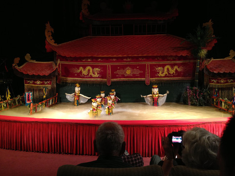 Water puppet show at Thao Dien Village-胡志明市必去景点