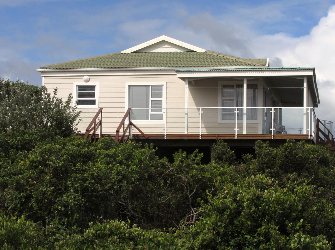 Rugged Rocks Beach Cottages