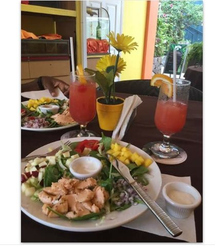 Peter Island餐馆和美食-The Circle Cafe