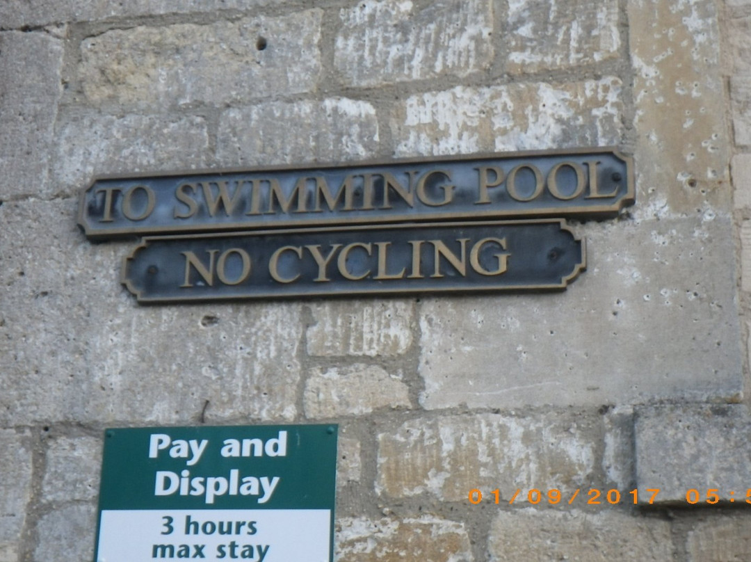 Bradford on Avon swimming pool景点图片