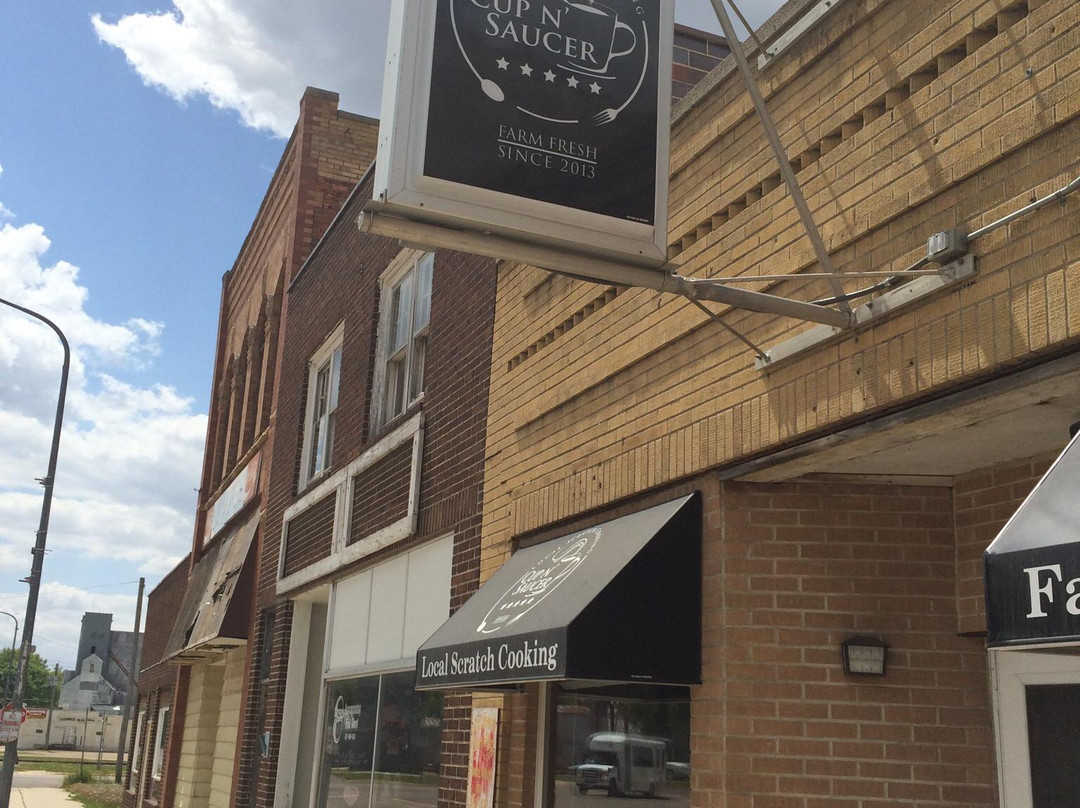 Dunnell餐馆和美食-Cup and Saucer