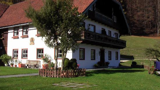 恩特湖酒店住宿-Bambichlhof