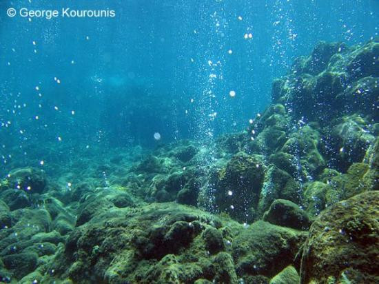 Champagne Beach-罗索必去景点