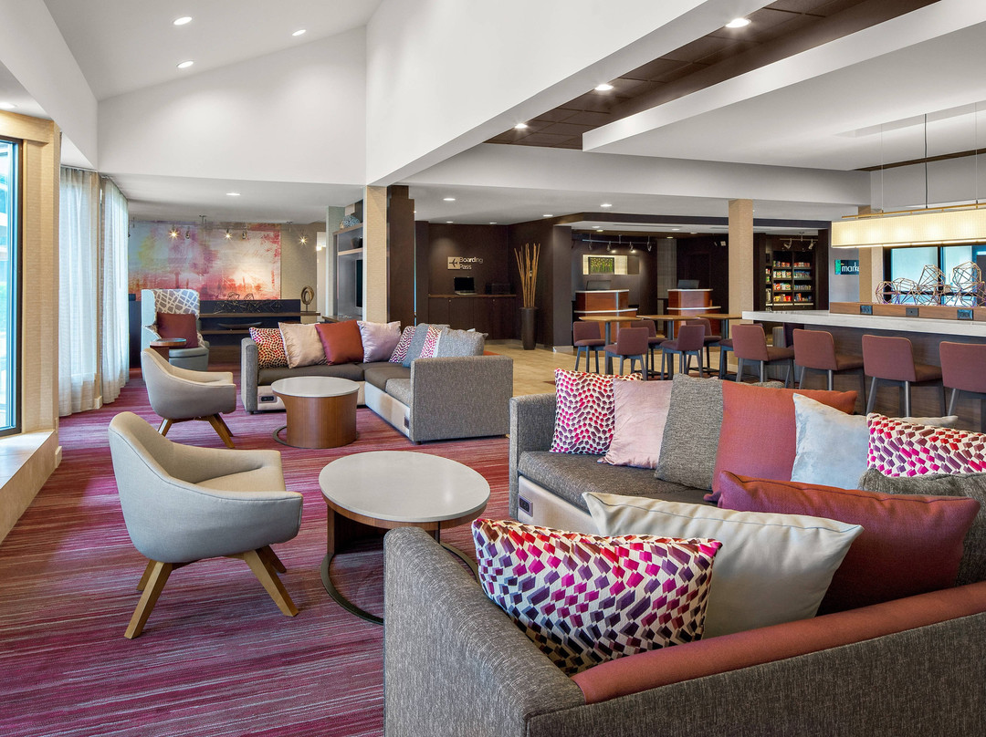 Courtyard by Marriott Pittsburgh Airport