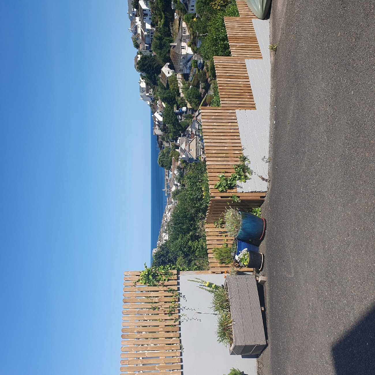 Bacchus, Rooms with a View-官方