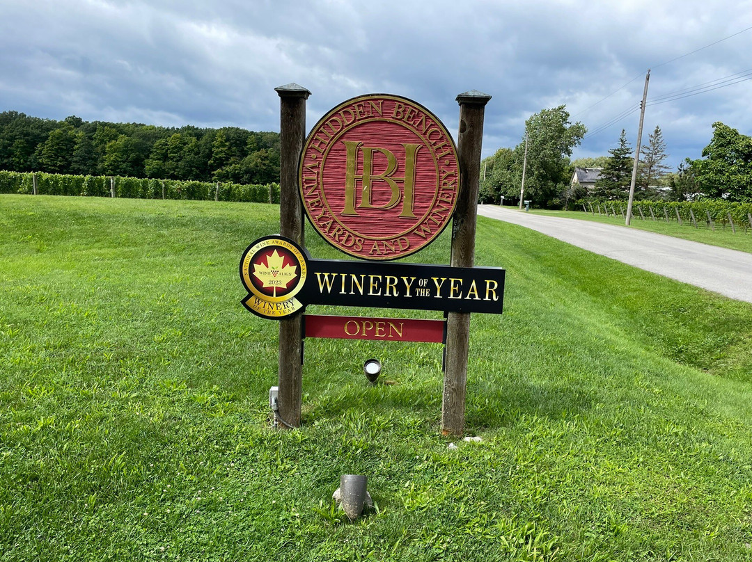 Hidden Bench Vineyards & Winery景点图片