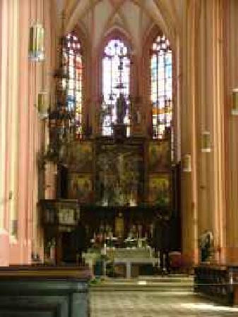 St Moritz Church-奥洛穆克必去景点