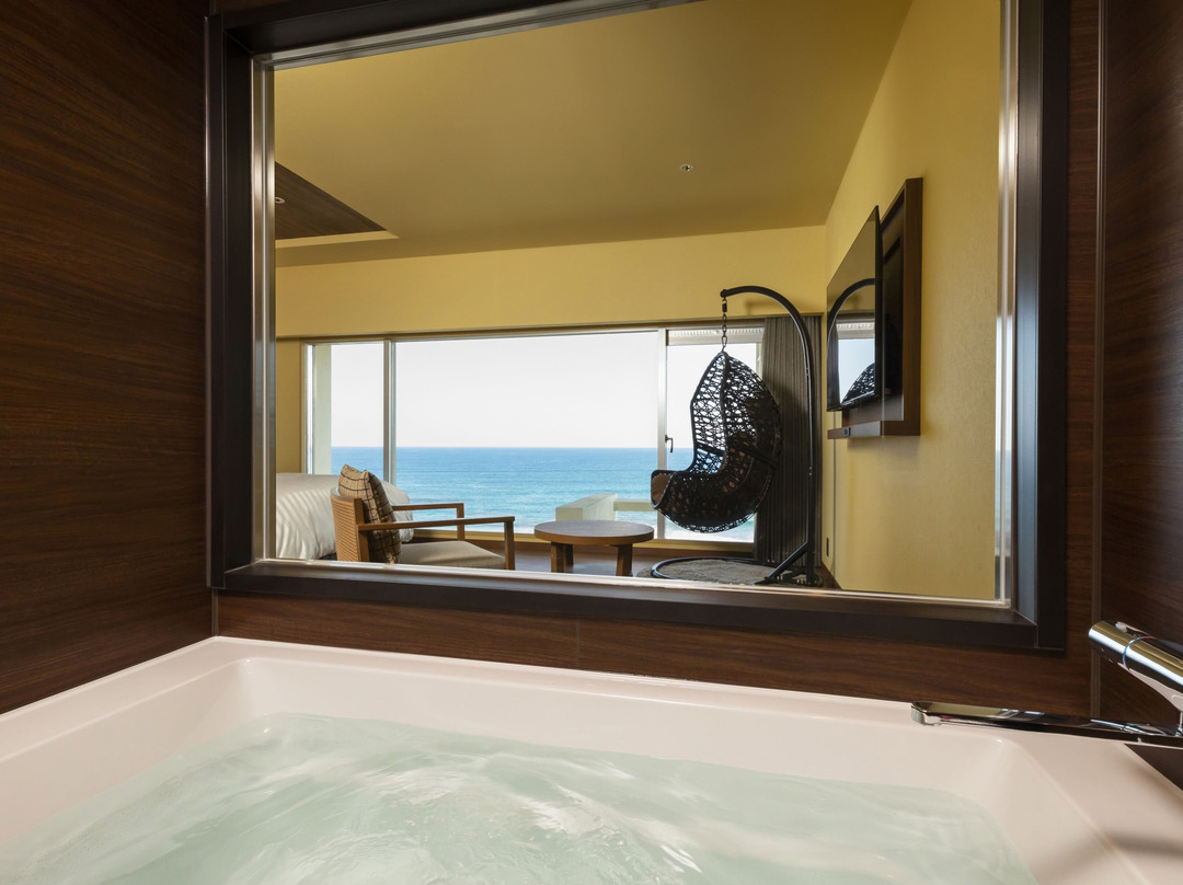 鸭川格兰酒店主图