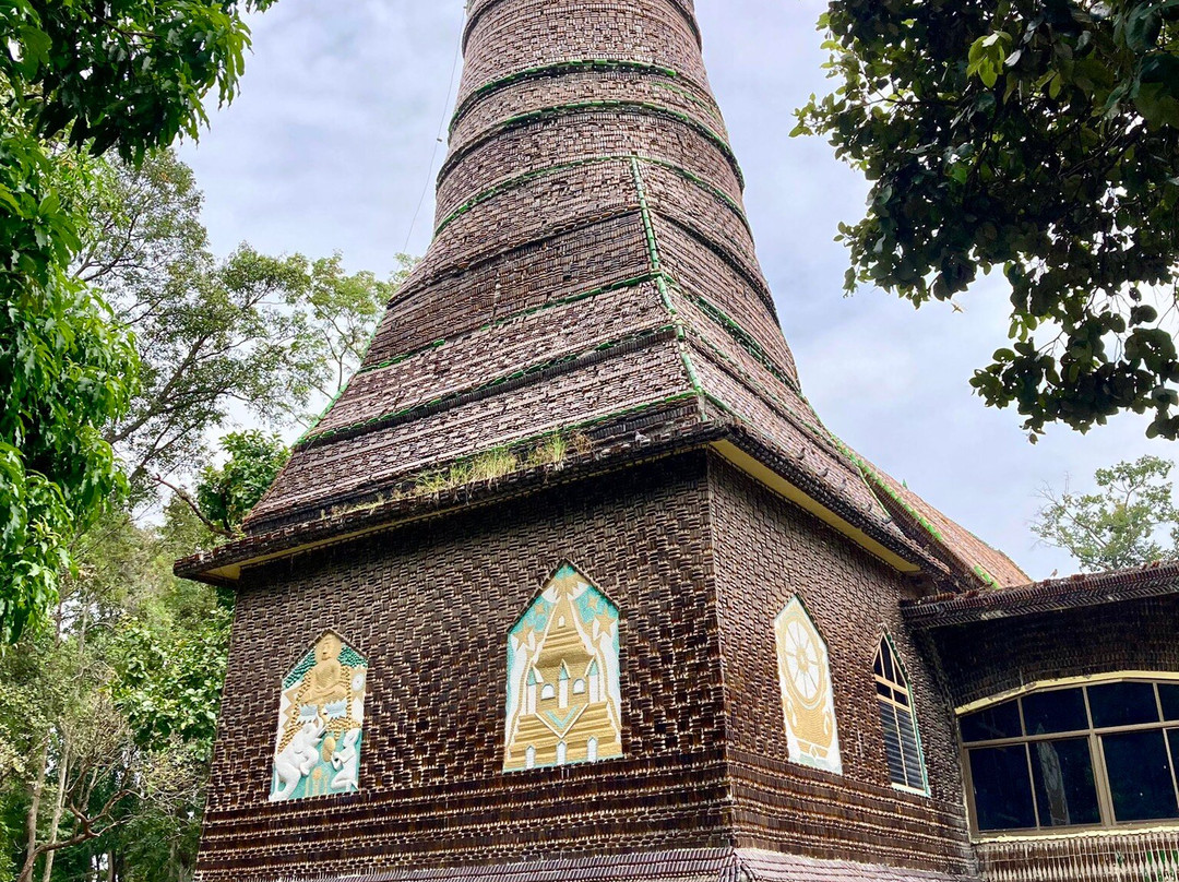 Wat Pa Maha Jedi Kaeo (Wat Larn Kuad)-坤汉必去景点
