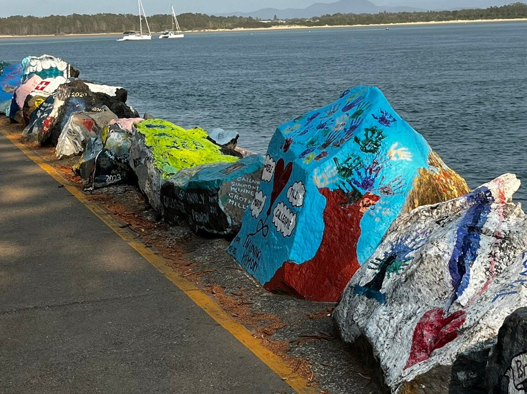 Breakwall Waking Path-麦克夸利港必去景点