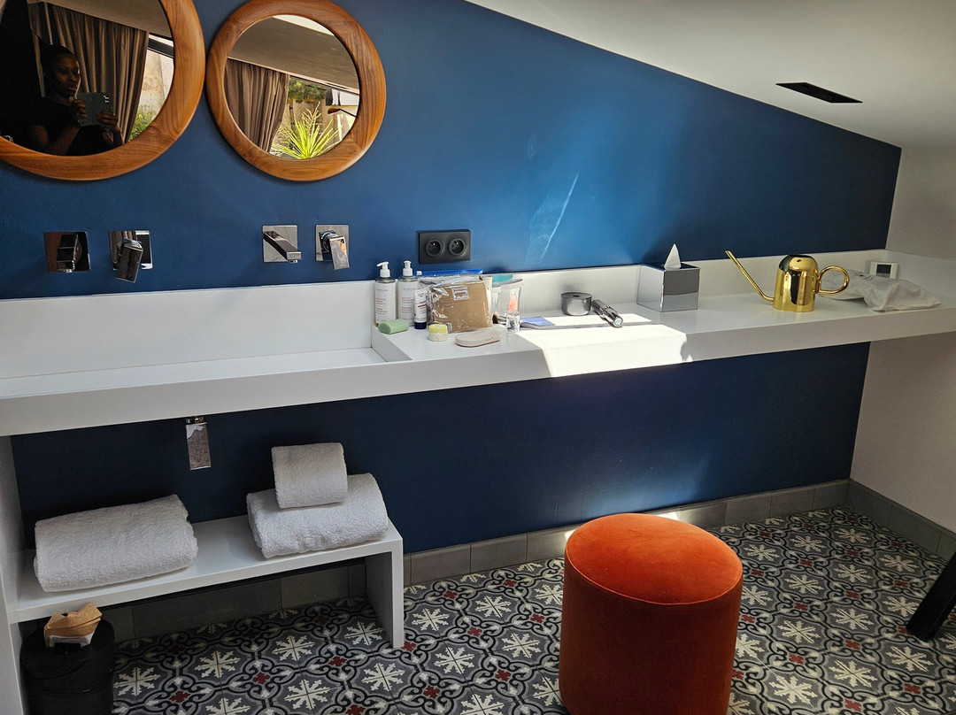 Hôtel Cardinal Bordeaux主图