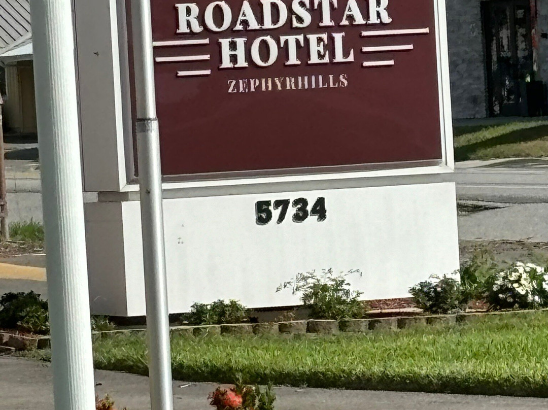 ROADSTAR HOTEL ZEPHYRHILLS主图