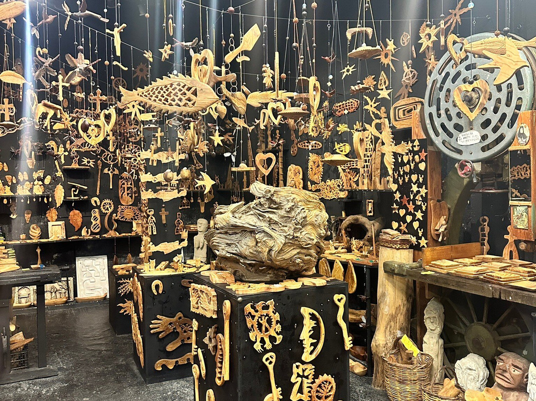 Local Art Workshop by Manolis Tsouris景点图片