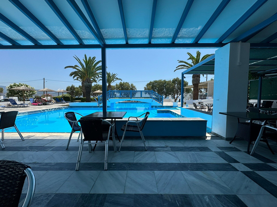 Zefiros Beach Hotel主图