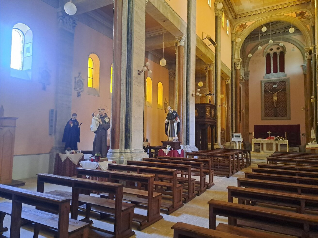Chiesa di Santa Maria Nuova景点图片