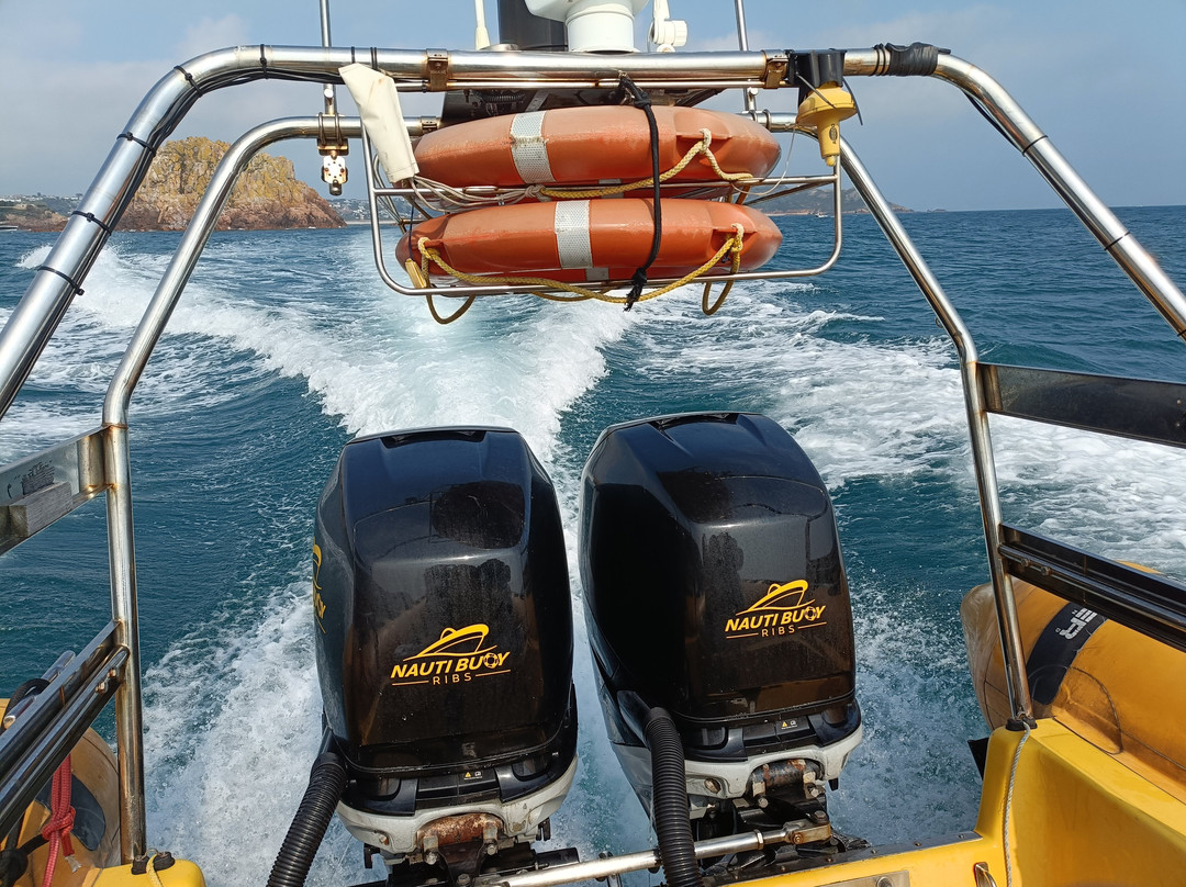 Nauti Buoy Ribs-St. Helier必去景点