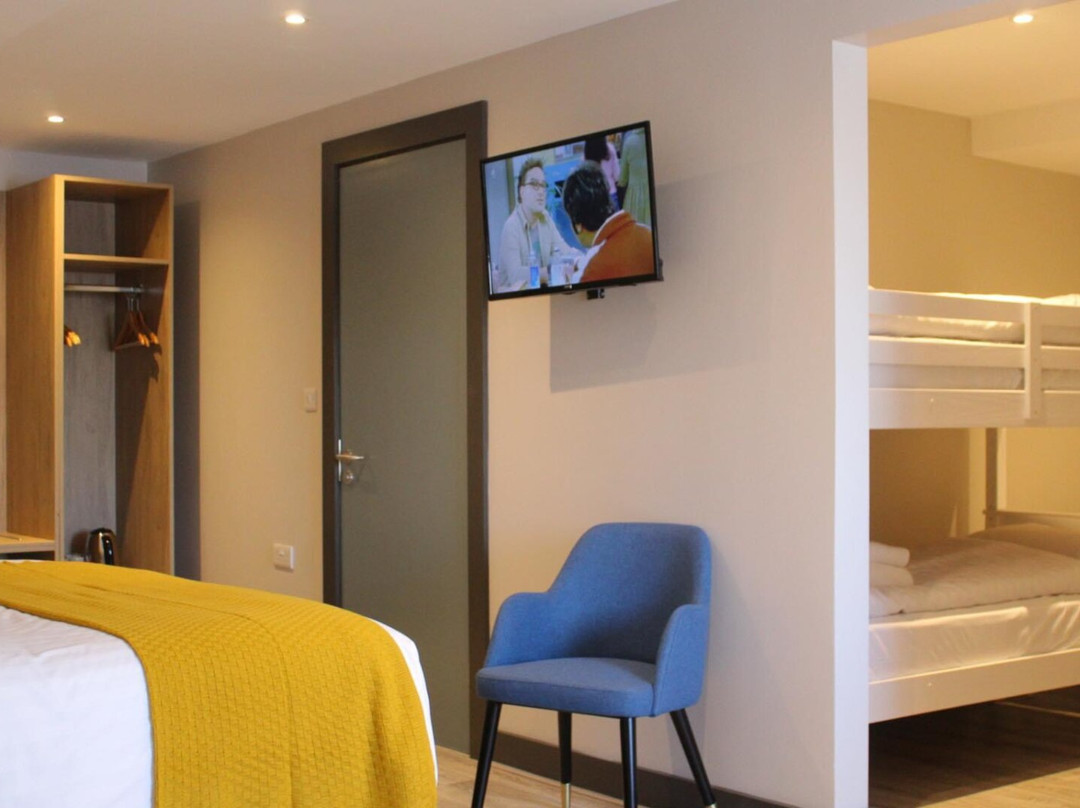 Marine Hotel Ballycastle主图