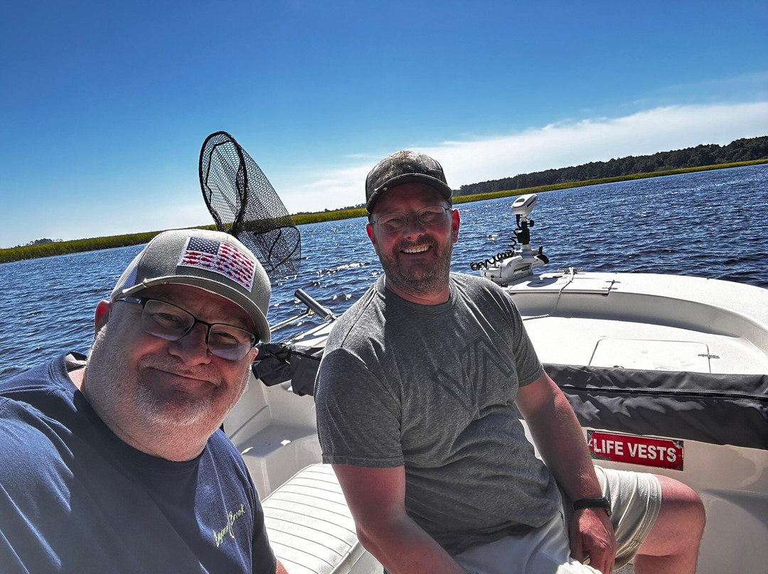 Reel Action Fishing Charters-美特尔海滩必去景点